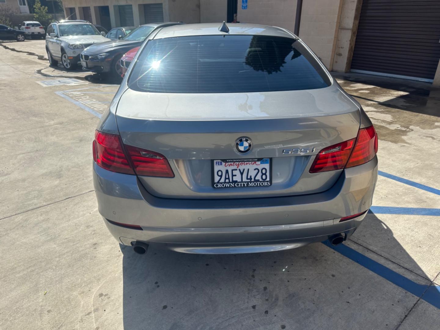 2013 Silver Metallic /Black BMW 5-Series 535i (WBAFR7C53DC) with an 3.0L L6 DOHC 24V engine, Automatic transmission, located at 30 S. Berkeley Avenue, Pasadena, CA, 91107, (626) 248-7567, 34.145447, -118.109398 - Navigation! Back-up Camera! Leather Seats! Moon roof! This 2013 BMW 5-Series 535i looks and drives well! Bad Credit? We can help! We are the bank. All our cars are thoroughly inspected and reconditioned by our technicians. FREE CARFAX report. Stop by or call to speak with our friendly staff. Whether - Photo#3